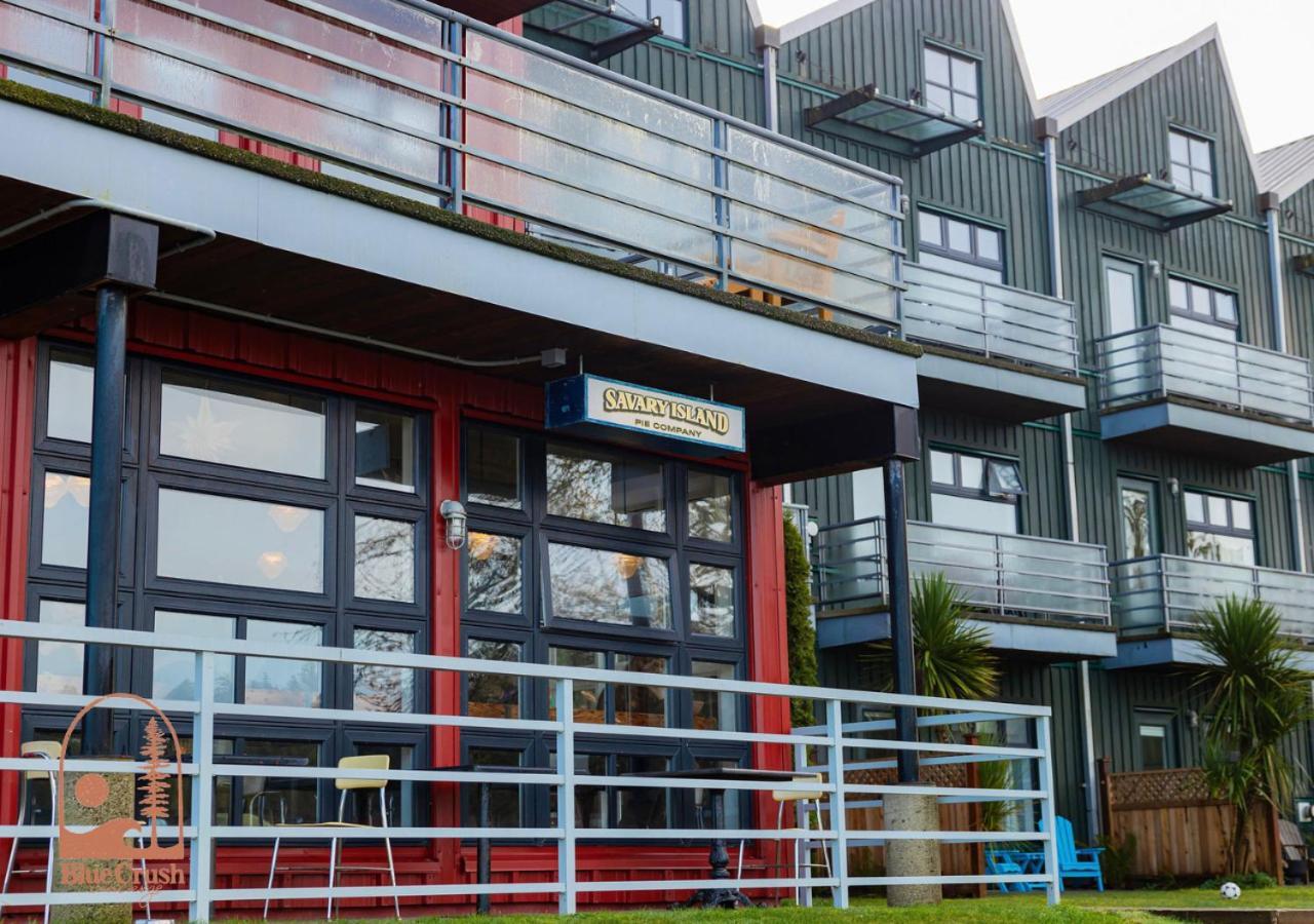 Wave Haven Waterfront Condo Hotel Тофіно Екстер'єр фото