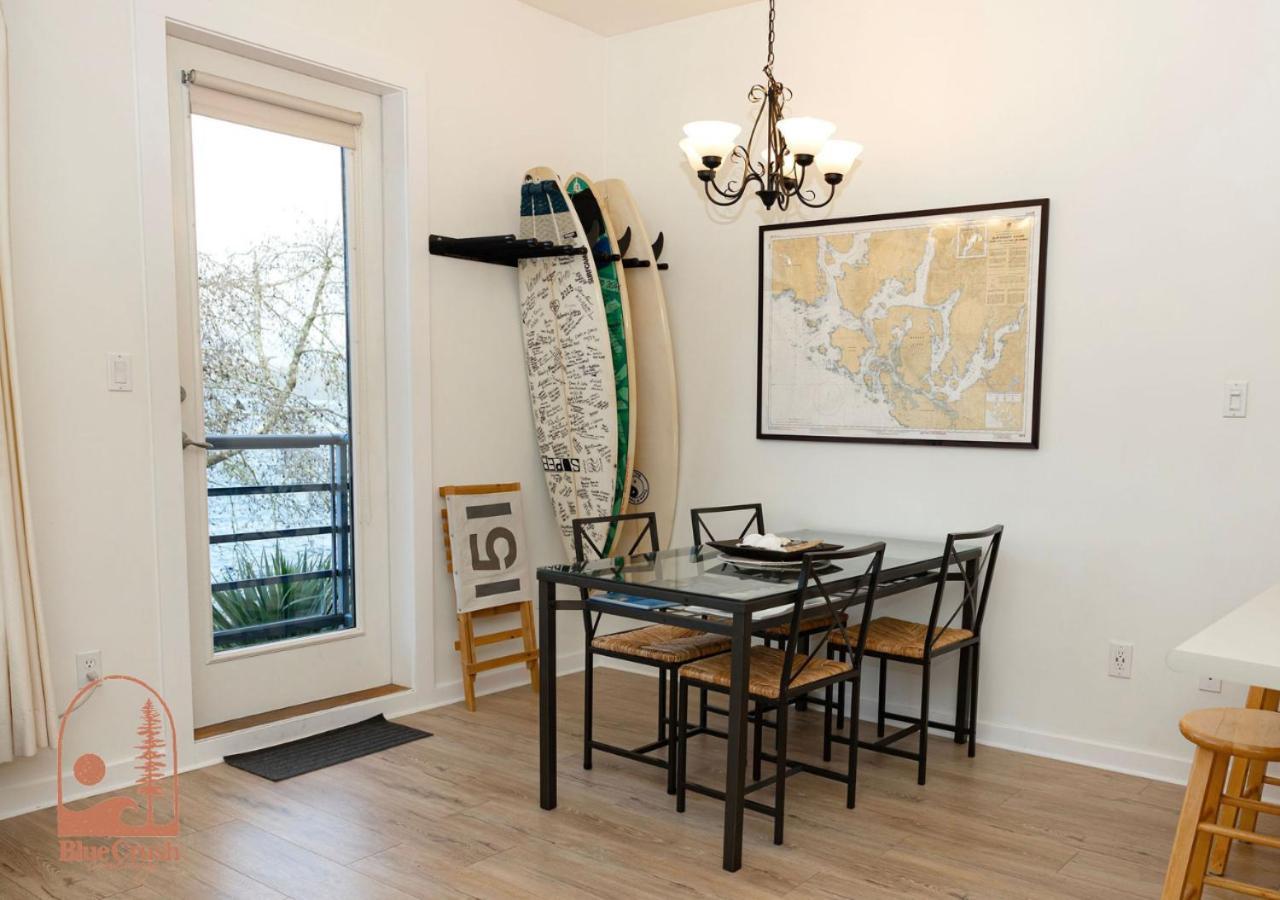 Wave Haven Waterfront Condo Hotel Тофіно Екстер'єр фото